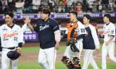 한화, 선두 LG에 5-2 역전승... 류현진 1400K 대기록
