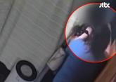 할머니 등에 업힌 25개월 아기 목에서 '금목걸이' 쏙 빼 훔친 간호조무사 (영상)