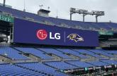 65m 초대형 스크린 선보인다... LG전자, NFL 레이븐스 홈구장 혁신