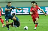 파라과이 2-0으로 이겼지만 착찹한 황인범 '홈 2만2000명 관중 처음 봐... 선수들 책임도 있을 것'
